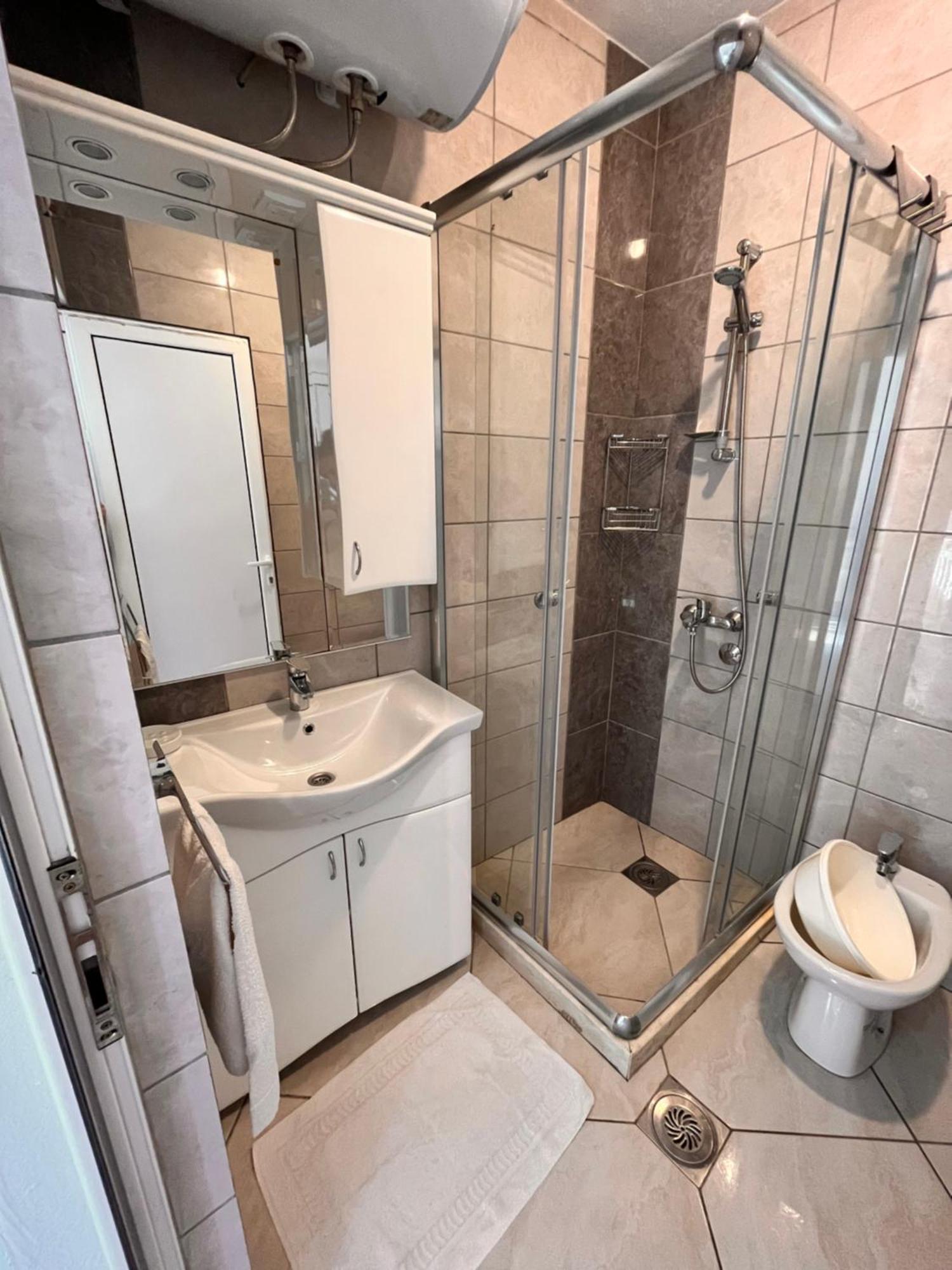 Apartments Apartmani Bojana 尤塔哈 外观 照片